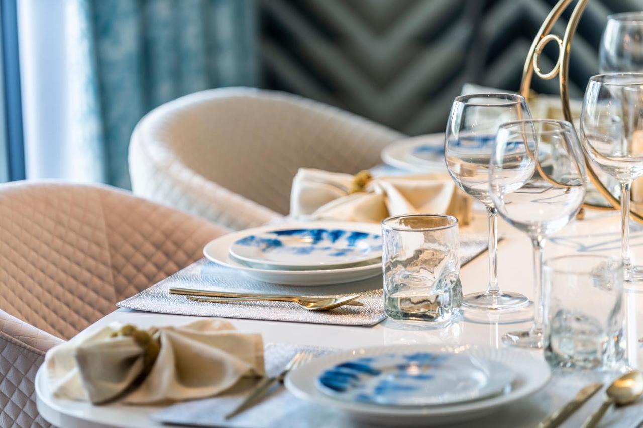 Dream Inn Apartments - Claren Downtown Дубай Екстериор снимка