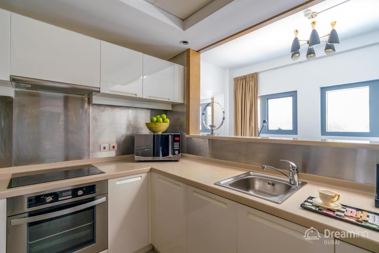 Dream Inn Apartments - Claren Downtown Дубай Екстериор снимка